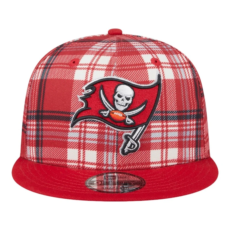 Tampa Bay Buccaneers 2024 Sideline Statement Plaid New Era 9FIFTY Snapback Hat