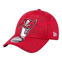 Tampa Bay Buccaneers Red 2024 NFL Sideline New Era 9FORTY Stretch-Snap Hat