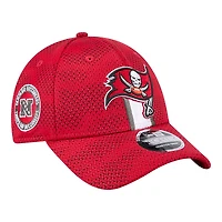 Tampa Bay Buccaneers Red 2024 NFL Sideline New Era 9FORTY Stretch-Snap Hat