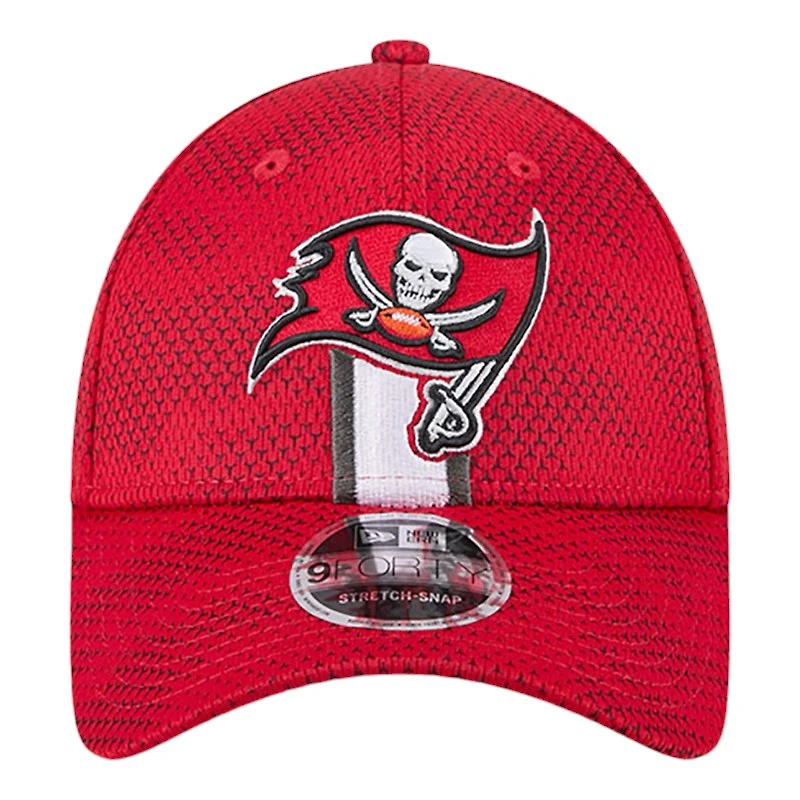 Tampa Bay Buccaneers Red 2024 NFL Sideline New Era 9FORTY Stretch-Snap Hat