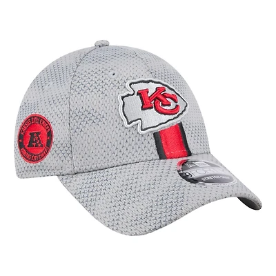 Kansas City Chiefs Gray 2024 NFL Sideline New Era 9FORTY Stretch-Snap Hat