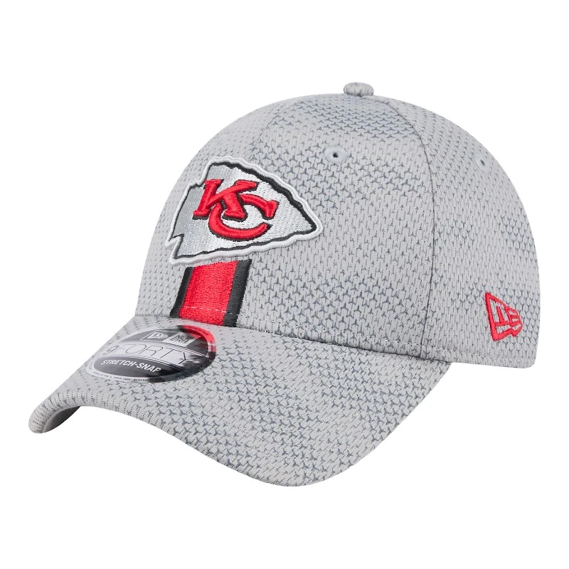 Kansas City Chiefs Gray 2024 NFL Sideline New Era 9FORTY Stretch-Snap Hat