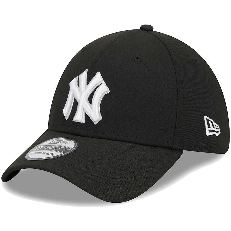 New York Yankees Black Basic Era 39THIRTY Flex Fit Hat