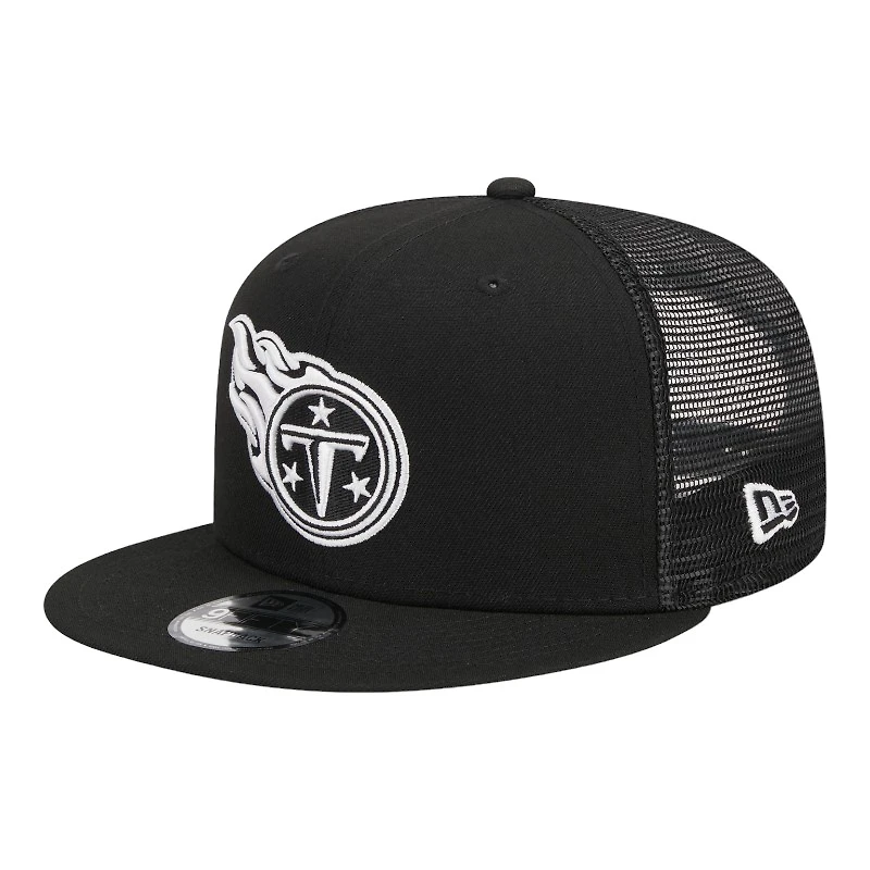 Tennessee Titans Black and White Trucker Mesh Back New Era 9FIFTY Snapback Hat