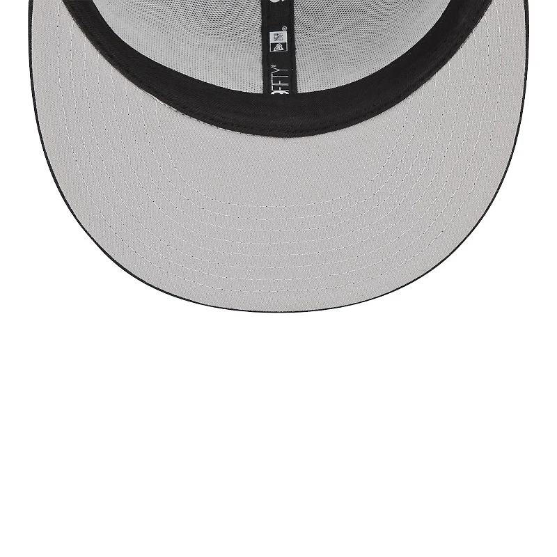 Tennessee Titans Black and White Trucker Mesh Back New Era 9FIFTY Snapback Hat