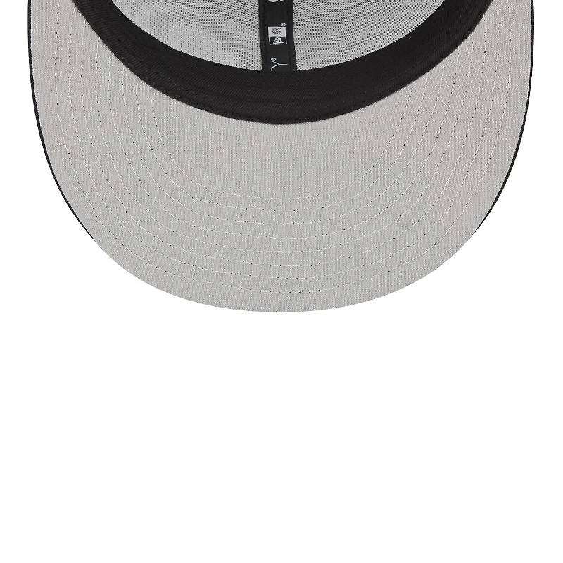 Atlanta Braves Black and White Trucker Mesh Back New Era 9FIFTY Snapback Hat