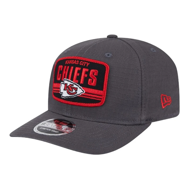 Kansas City Chiefs Graphite and Red New Era 9SEVENTY Stretch Snapback Hat