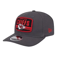 Kansas City Chiefs Graphite and Red New Era 9SEVENTY Stretch Snapback Hat