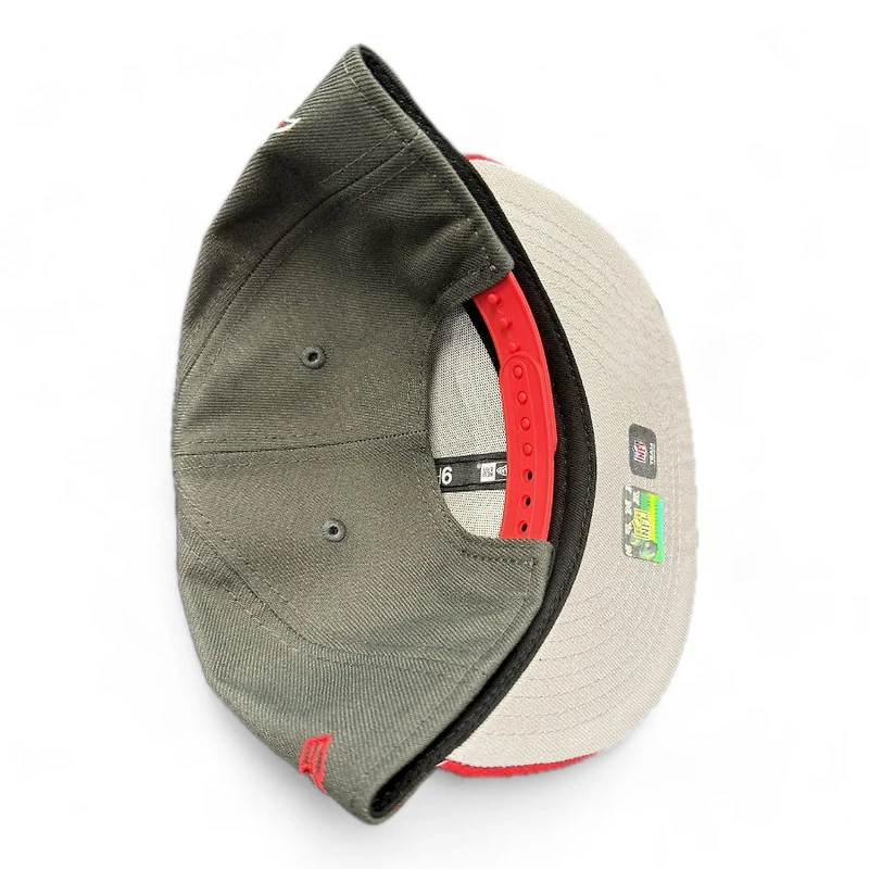 Youth Tampa Bay Buccaneers Black and Red Block Letters New Era 9FIFTY Snapback Hat