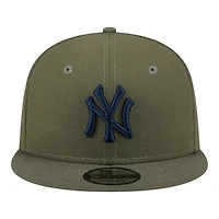New York Yankees Olive Green Basic New Era 9FIFTY Snapback Hat