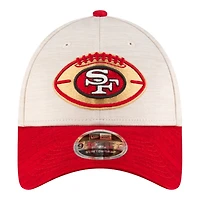 San Francisco 49ers 2024 Sideline Historic Stone New Era 9FORTY Adjustable Stretch Snap Hat