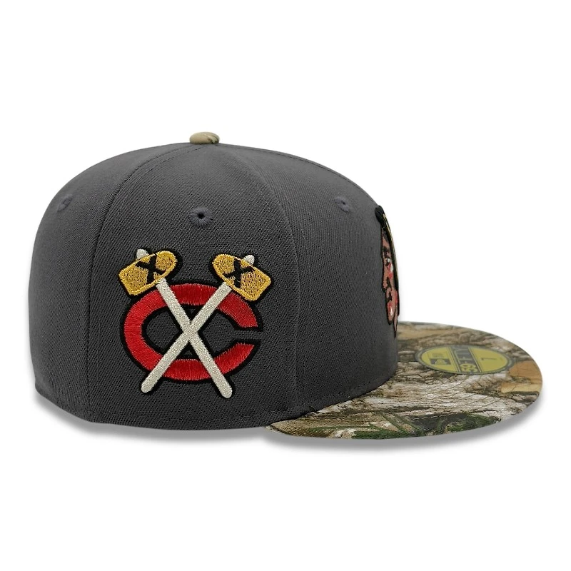 Chicago Blackhawks Graphite and Realtree Alt Logo Patch Gray UV New Era 59FIFTY Fitted Hat
