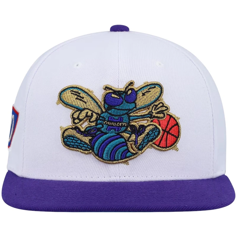 Charlotte Hornets White and Purple Mitchell & Ness NBA Hardwood Classic Snapback Hat