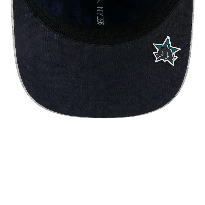 Seattle Mariners Gray and Navy Compass 2025 Clubhouse New Era 9SEVENTY Stretch Snapback Hat