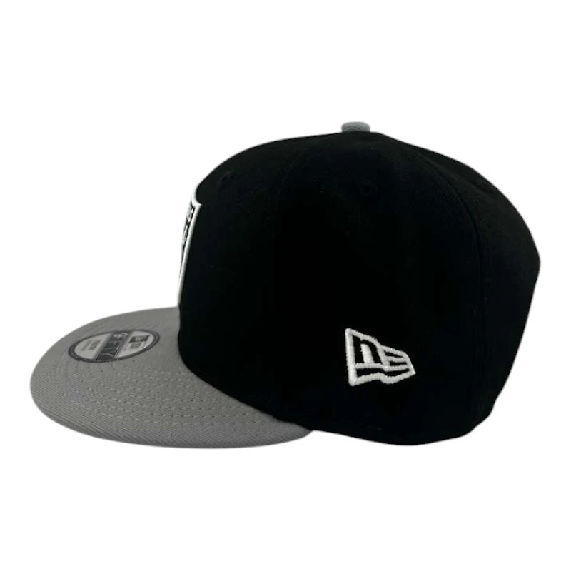 Youth Las Vegas Raiders Black and Gray Basic New Era 9FIFTY Snapback Hat