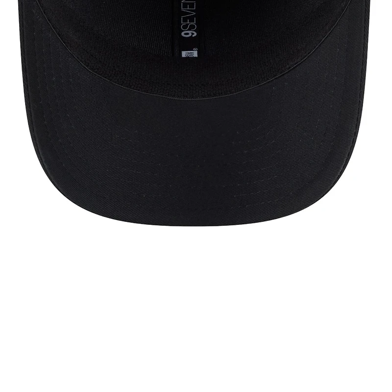 Brooklyn Nets Black Circle Patch New Era 9SEVENTY Adjustable Hat