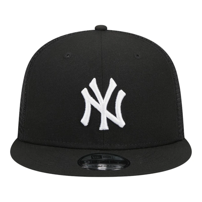 New York Yankees Black and White Trucker New Era 9FIFTY Snapback Hat
