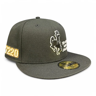 Wyoming Cowboys Black Front Script 7220 Patch Gray UV NCAA New Era 59FIFTY Fitted Hat