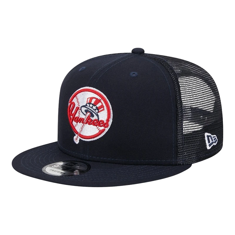 New York Yankees Navy Trucker New Era 9FIFTY Snapback Hat
