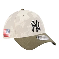 New York Yankees Light Beige and Olive 2025 Armed Forces Day Era 39THIRTY Flex Hat