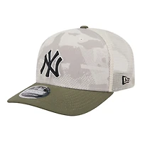New York Yankees 2025 Armed Forces Day New Era 9SEVENTY Stretch-Snap Hat