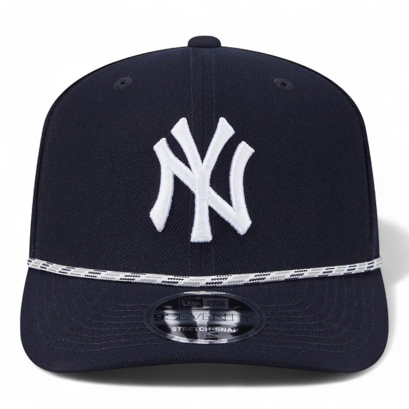 New York Yankees Navy and White Roper New Era 9SEVENTY Adjustable Hat