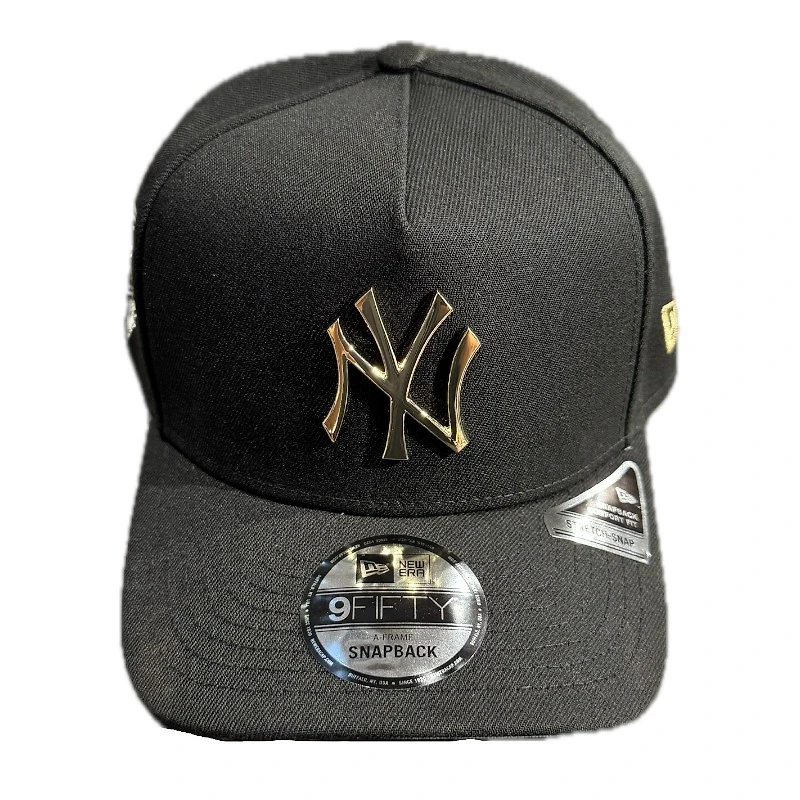 New York Yankees Black with Gold Metal Badge Logo 2000 WS Patch New Era 9FIFTY A-Frame Snapback Hat