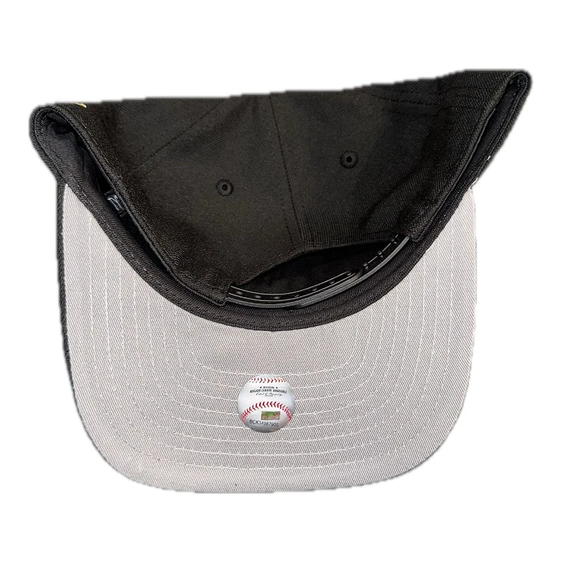 New York Yankees Black with Gold Metal Badge Logo 2000 WS Patch New Era 9FIFTY A-Frame Snapback Hat