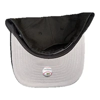 New York Yankees Black with Gold Metal Badge Logo 2000 WS Patch New Era 9FIFTY A-Frame Snapback Hat