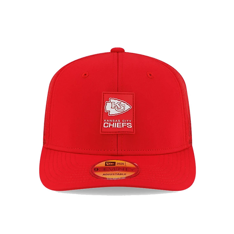 Kansas City Chiefs Red 2025 NFL Sideline New Era 9SEVENTY Trucker Adjustable Snapback Hat