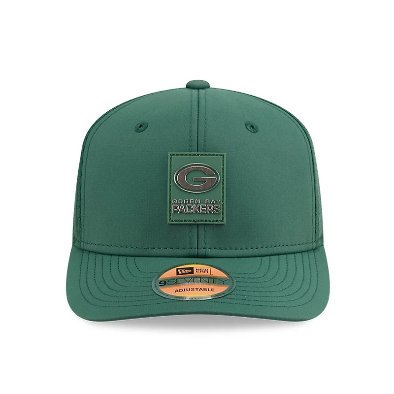 Green Bay Packers Green 2025 NFL Sideline New Era 9SEVENTY Trucker Adjustable Snapback Hat