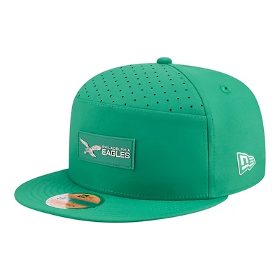 Philadelphia Eagles Kelly Green Throwback 2025 NFL Sideline Split Panel New Era 9FIFTY Snapback Hat