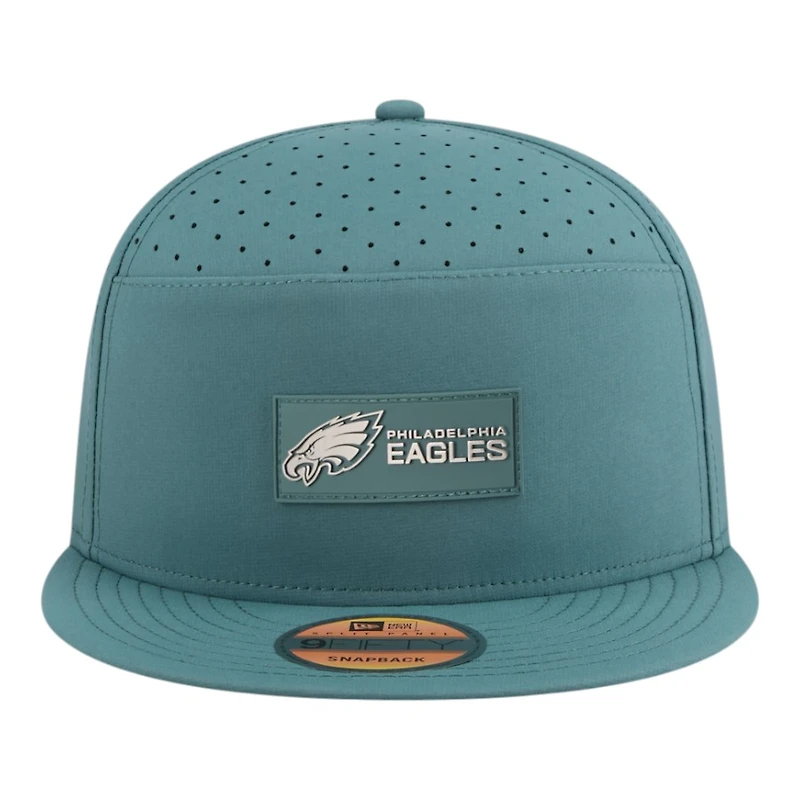 Philadelphia Eagles Midnight Green 2025 NFL Sideline Split Panel New Era 9FIFTY Snapback Hat