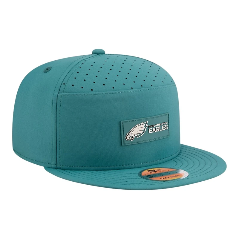 Philadelphia Eagles Midnight Green 2025 NFL Sideline Split Panel New Era 9FIFTY Snapback Hat