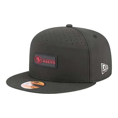 San Francisco 49ers Black 2025 NFL Sideline Split Panel New Era 9FIFTY Snapback Hat