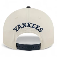 New York Yankees Chrome and Navy Scatter Retro Crown 9FIFTY Snapback