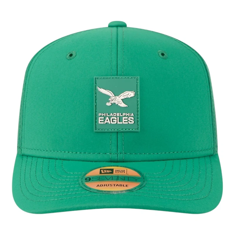 Philadelphia Eagles Kelly Green 2025 NFL Sideline New Era 9SEVENTY Trucker Adjustable Snapback Hat
