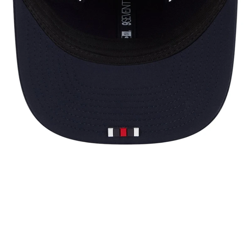 Houston Texans Navy 2025 NFL Sideline New Era 9SEVENTY Trucker Adjustable Snapback Hat