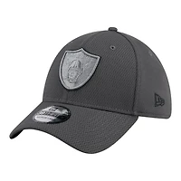 Las Vegas Raiders Graphite New Era 39THIRTY Flex Hat