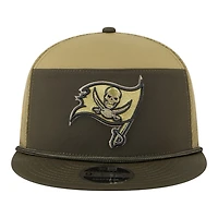 Tampa Bay Buccaneers Dark Green 2025 NFL Salute to Service Collection New Era Split Panel 9FIFTY Snapback Hat
