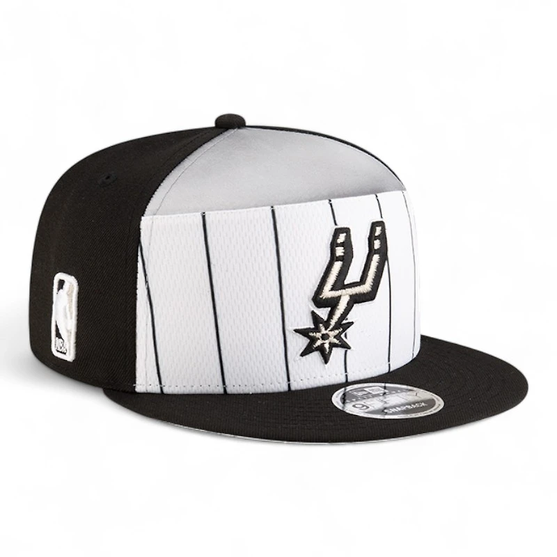 Youth San Antonio Spurs Black and White NBA Tip Off New Era 9FIFTY Split Panel Snapback Adjustable Hat