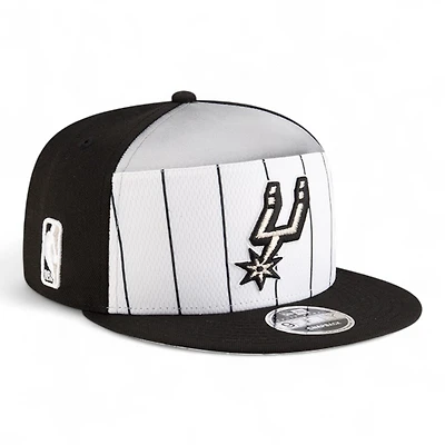 Youth San Antonio Spurs Black and White NBA Tip Off New Era 9FIFTY Split Panel Snapback Adjustable Hat