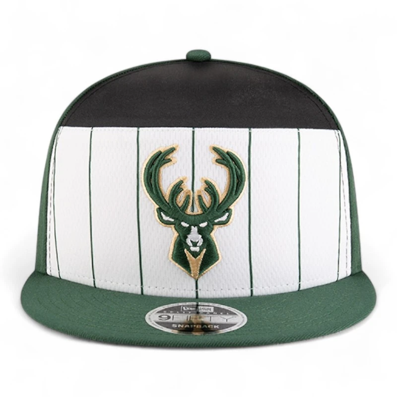 Youth Milwaukee Bucks Green and White NBA Tip Off New Era 9FIFTY Split Panel Snapback Adjustable Hat