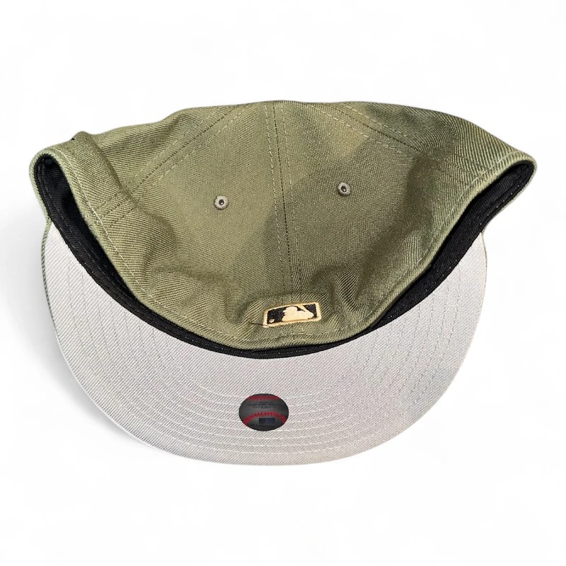 New York Yankees Olive and Chrome with Gray UV Era 59FIFTY Fitted Hat