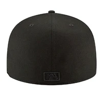 Los Angeles Dodgers All Black Back-to-Back World Series Champs Circle Patch New Era 59FIFTY Fitted Hat