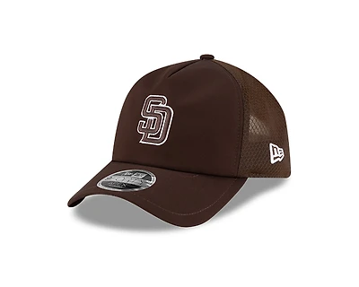 San Diego Padres Brown 2026 Batting Practice New Era 9FORTY Apex Trucker Adjustable Hat