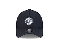 New York Yankees Navy Alternate 2026 Batting Practice New Era 9FORTY Apex Trucker Adjustable Hat