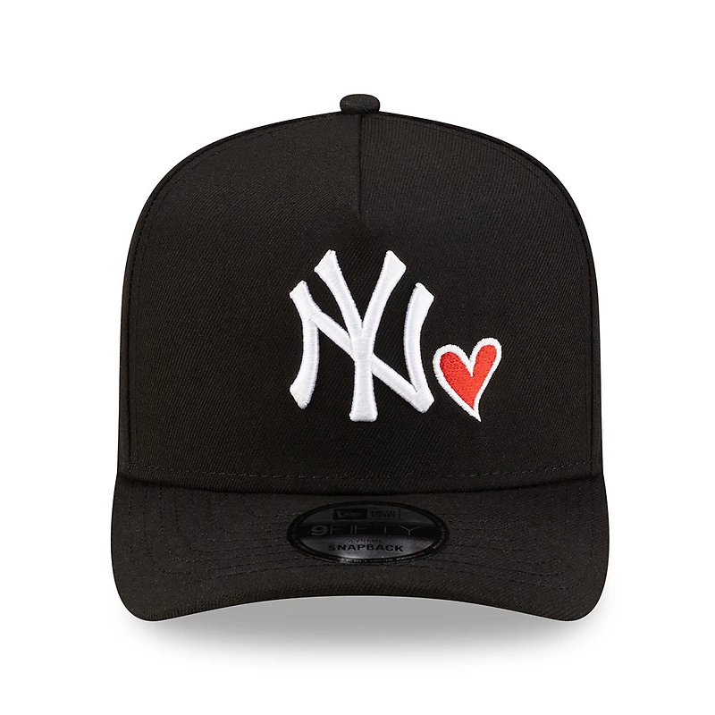 New York Yankees Black with Red Heart New Era 9FIFTY A-Frame Snapback Hat