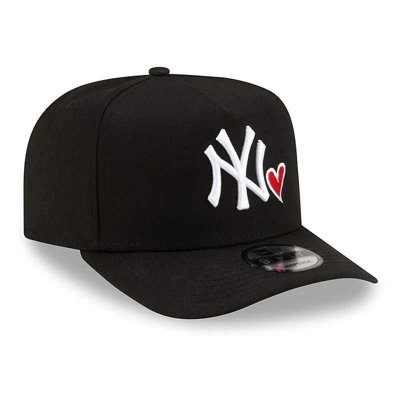 New York Yankees Black with Red Heart New Era 9FIFTY A-Frame Snapback Hat