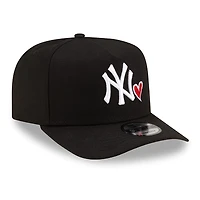 New York Yankees Black with Red Heart New Era 9FIFTY A-Frame Snapback Hat